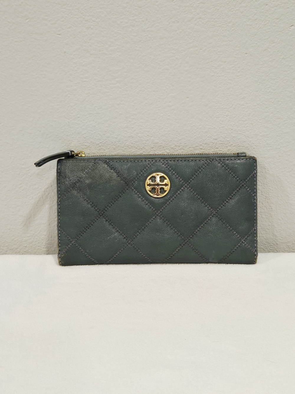 Tory Burch Willa Slim Quilted Wallet